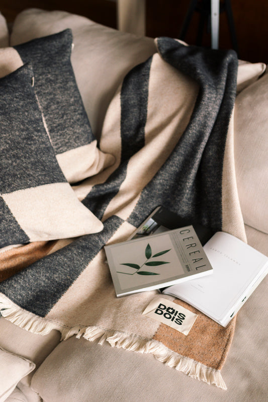 Varsom | Black and Brown Blanket in 100% Organic Cotton